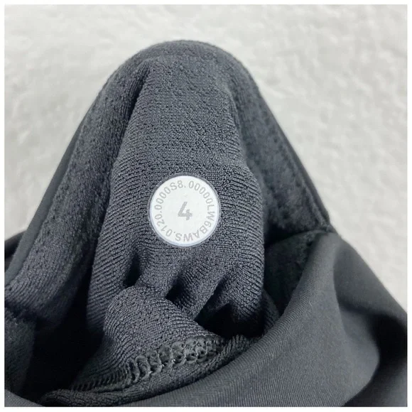 Lululemon Uncovered‎ Strength High-Rise Crop 23" in Graphite Grey Size 4 - Picture 11 of 13